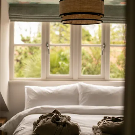 Akasha Spa Retreat Cottage Welton  Exterior photo