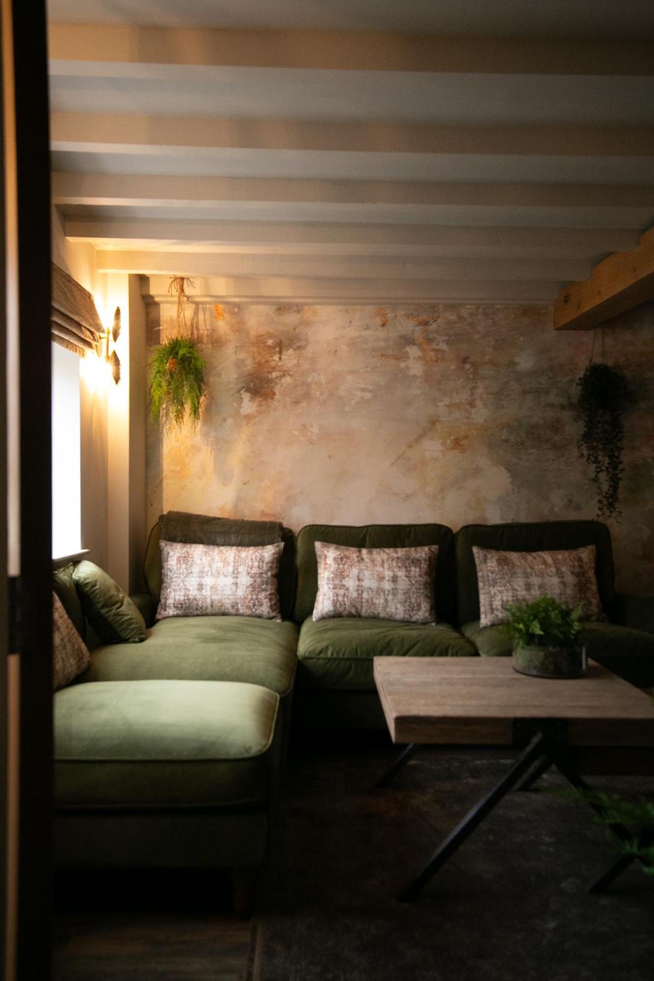 Akasha Retreat Welton (East Riding of Yorkshire)
